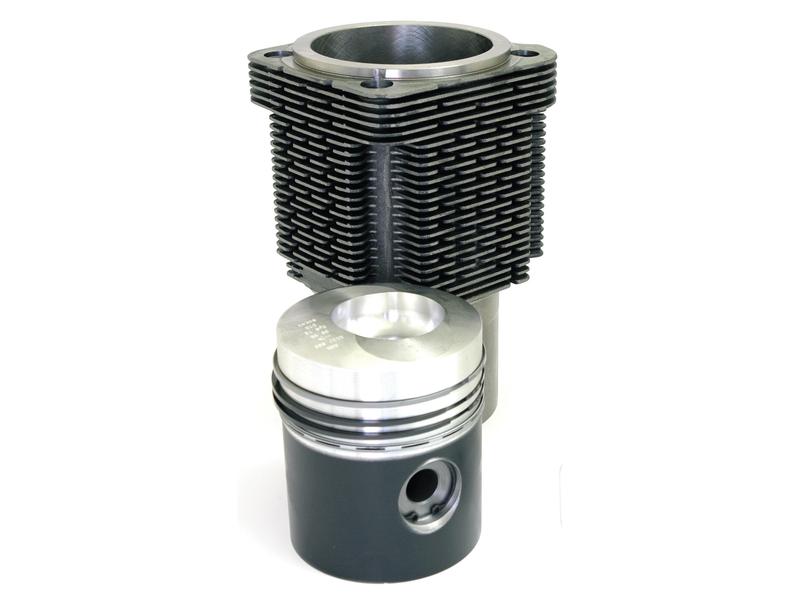 Piston Ring and Liner Kit Image 1
