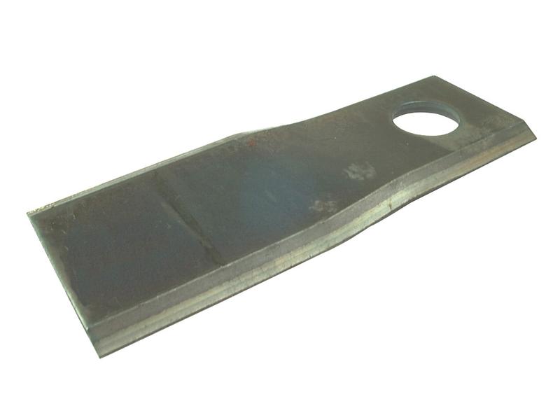 Mower Blade - Twisted blade, top edge sharp -  122 x 45x4mm - Hole Ø18.25mm  - LH -  Replacement for Kuhn, Claas, New Holland, John Deere